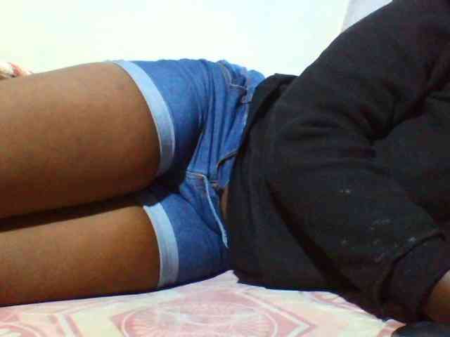 Sexyyves webcam