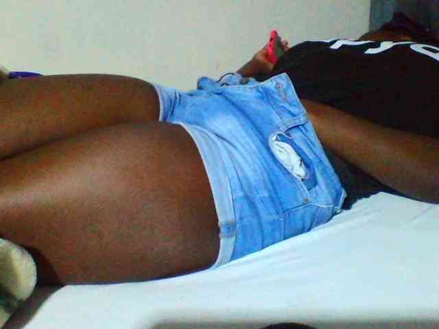 Sexyyves webcam