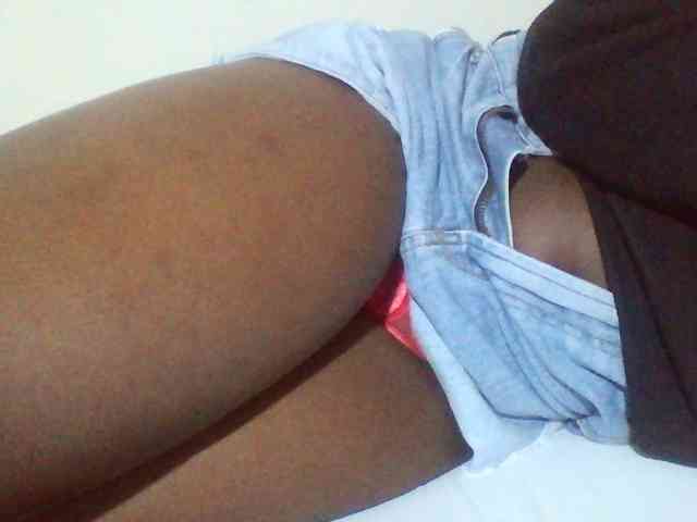 Sexyyves webcam