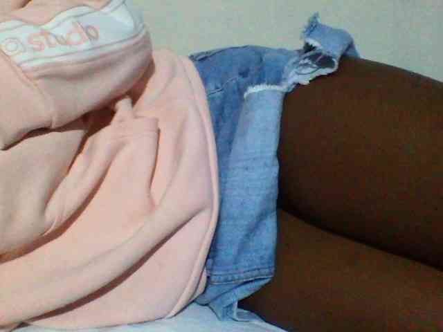 Sexyyves webcam