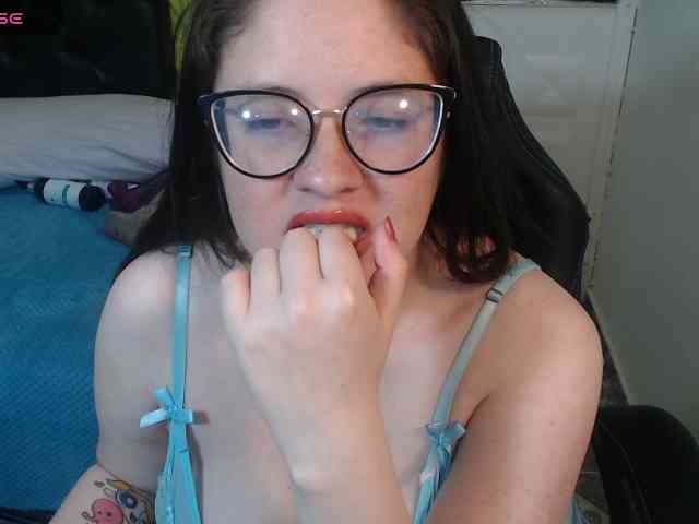 KrystalAdams Live Webcam on BongaCams