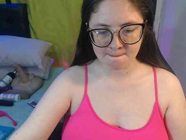 KrystalAdams webcam