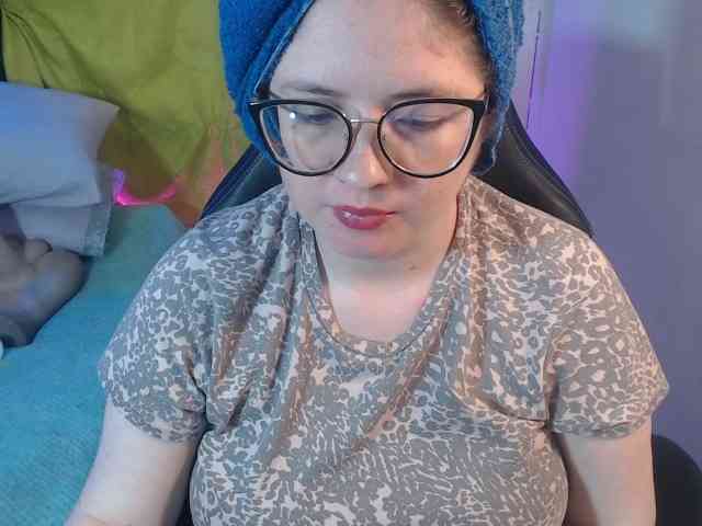 KrystalAdams webcam