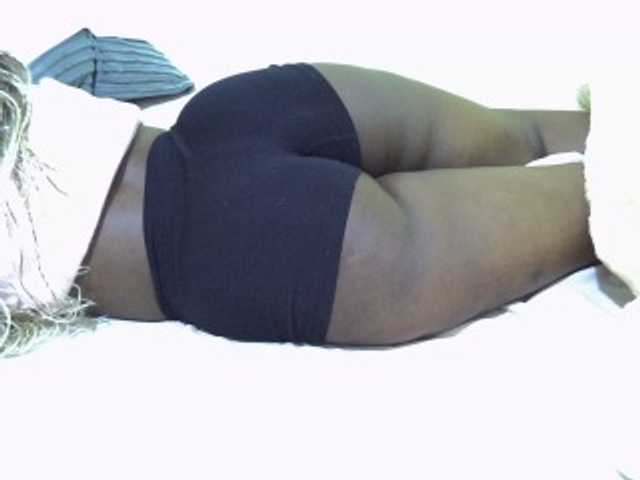 Candilili live cam on BongaCams