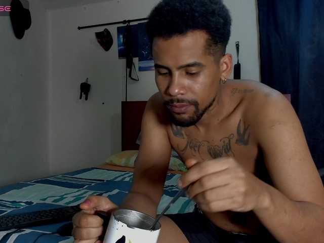 morbo-total69 live cam on BongaCams