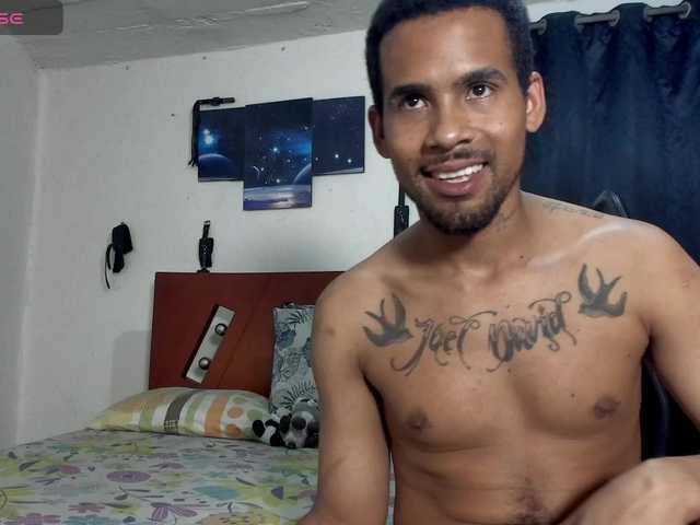 morbo-total69 live cam on UnifiedCams