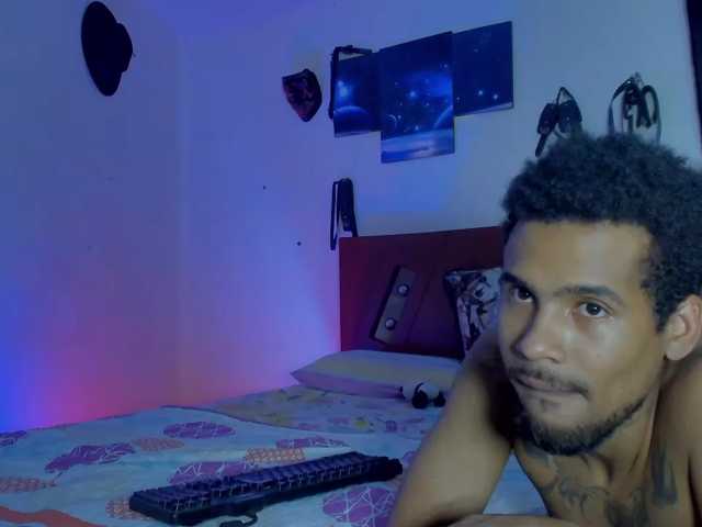 morbo-total69 live cam on BongaCams