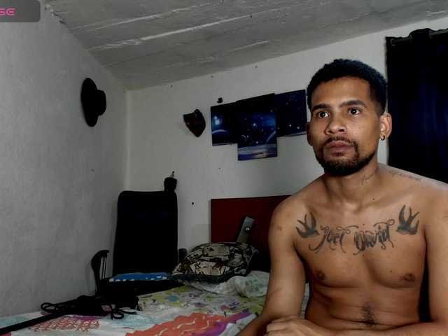 morbo-total69 live cam on BongaCams