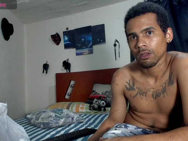morbo-total69 live cam on BongaCams