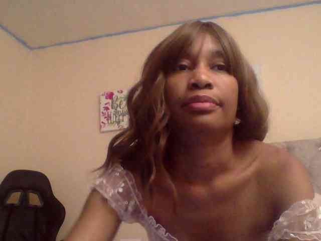 Model: EmmyStars
