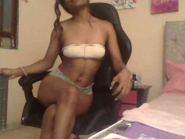 EmmyStars webcam