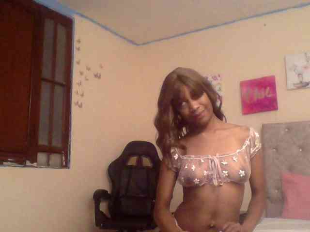 EmmyStars webcam