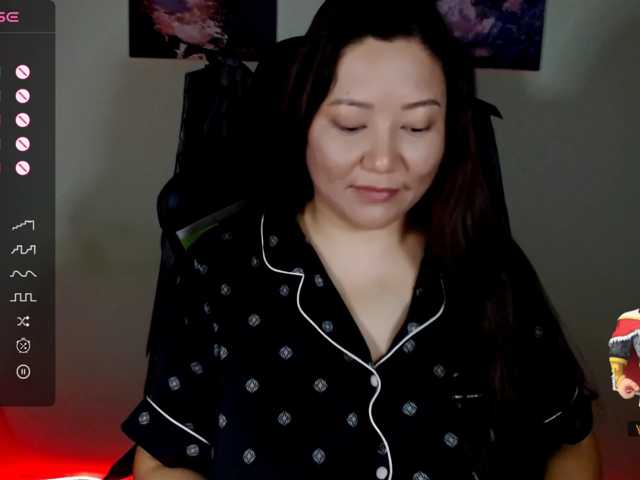LisaAsianFlower live cam on BongaCams