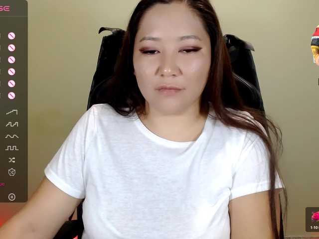 LisaAsianFlower live cam on BongaCams