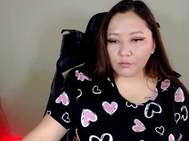LisaAsianFlower live cam preview
