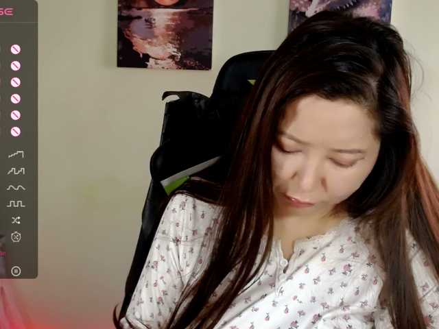 LisaAsianFlower live cam on BongaCams