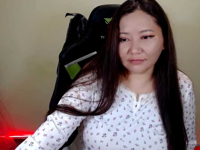 LisaAsianFlower live cam on BongaCams