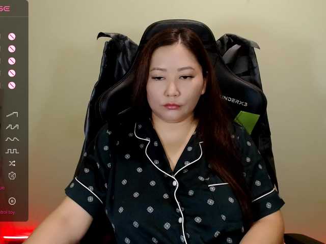 LisaAsianFlower live cam on BongaCams