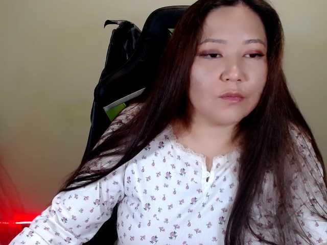 LisaAsianFlower live cam on BongaCams
