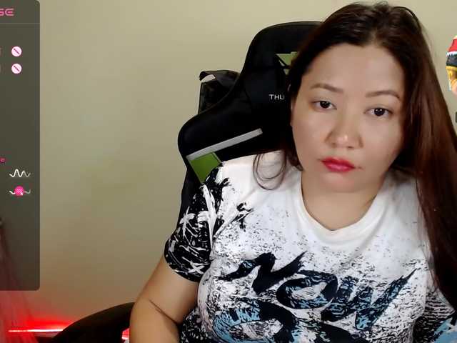 LisaAsianFlower live cam preview