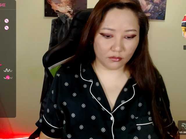 Lisaasianflower live cam