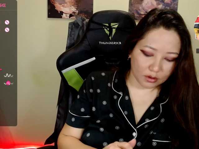 Lisaasianflower live cam