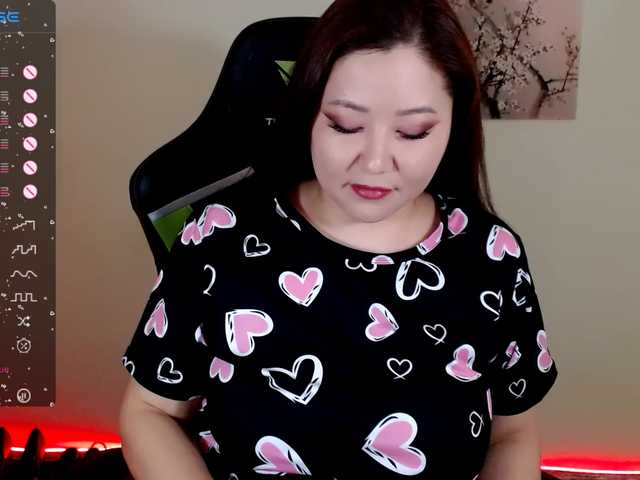 видео LisaAsianFlower