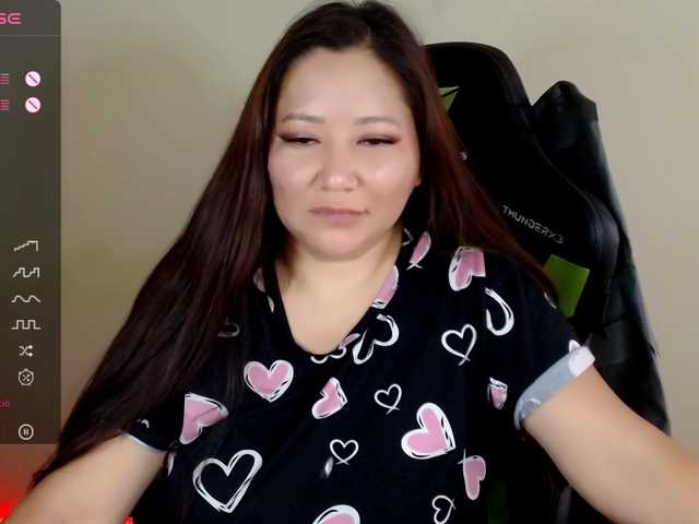 LisaAsianFlower live cam on BongaCams