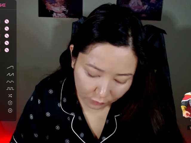 LisaAsianFlower live cam on BongaCams