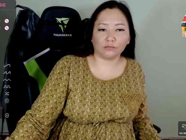 lisaasianflower's live room
