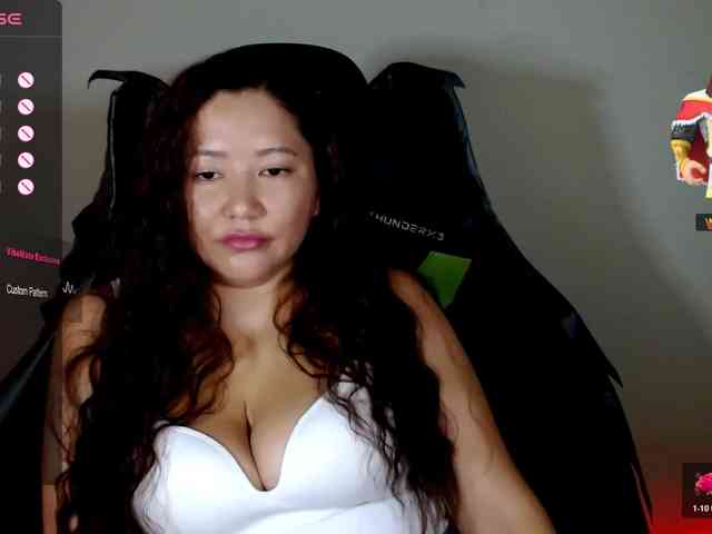 LisaAsianFlower webcam