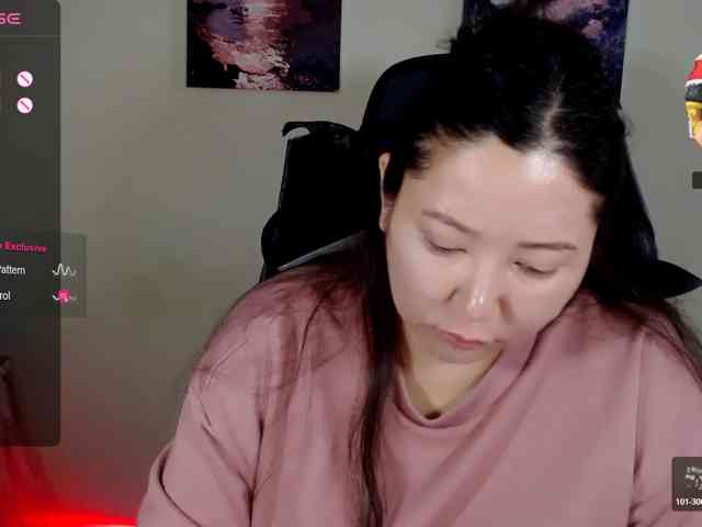 LisaAsianFlower webcam