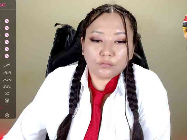 LisaAsianFlower webcam