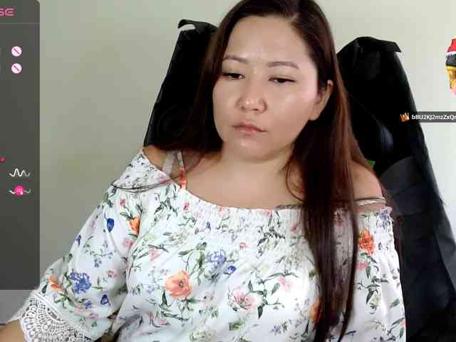 LisaAsianFlower webcam