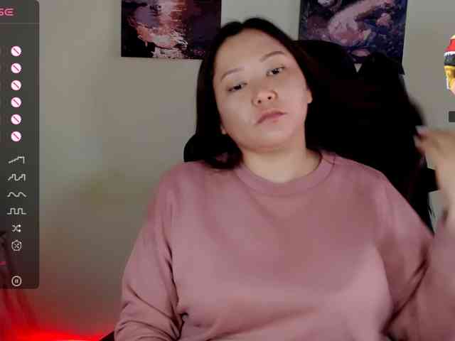 LisaAsianFlower webcam