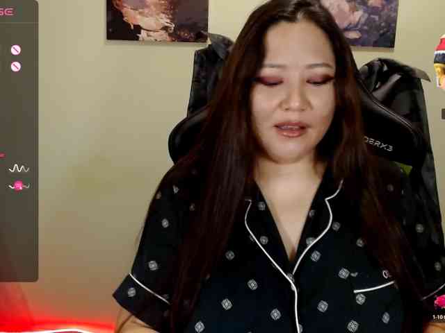 Lisaasianflower's live stream