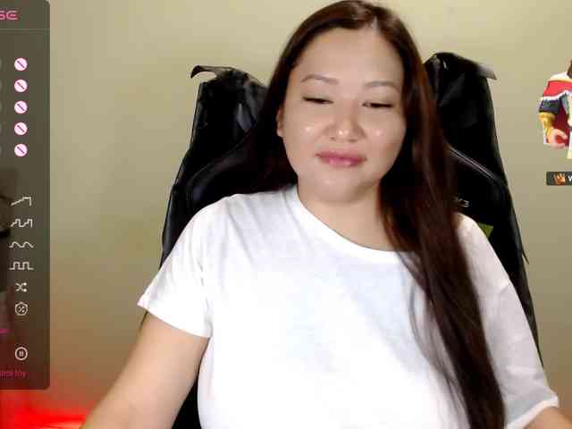 LisaAsianFlower webcam