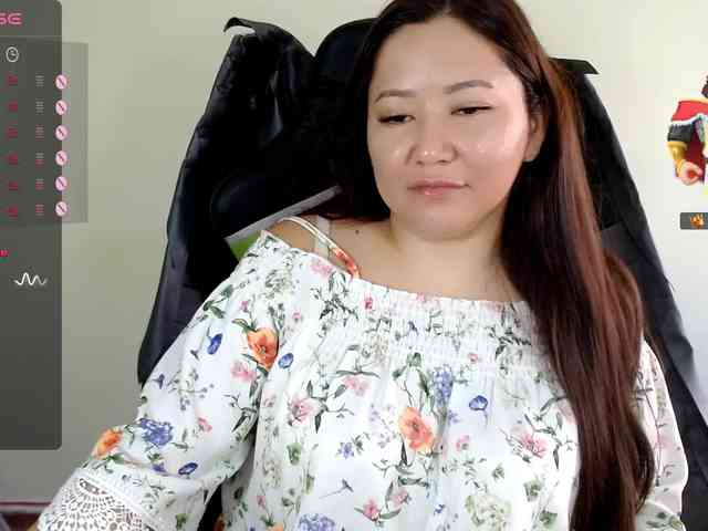 LisaAsianFlower webcam