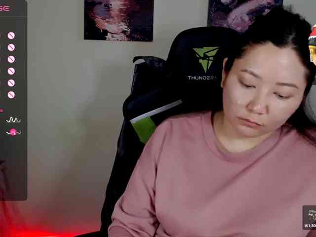 LisaAsianFlower webcam