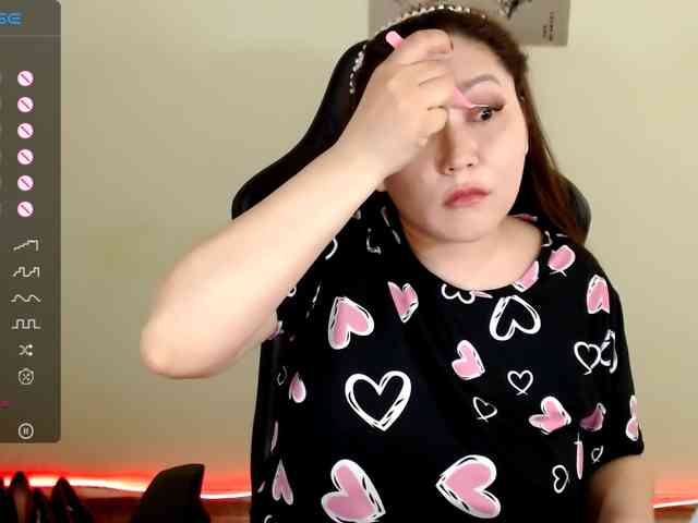 LisaAsianFlower webcam