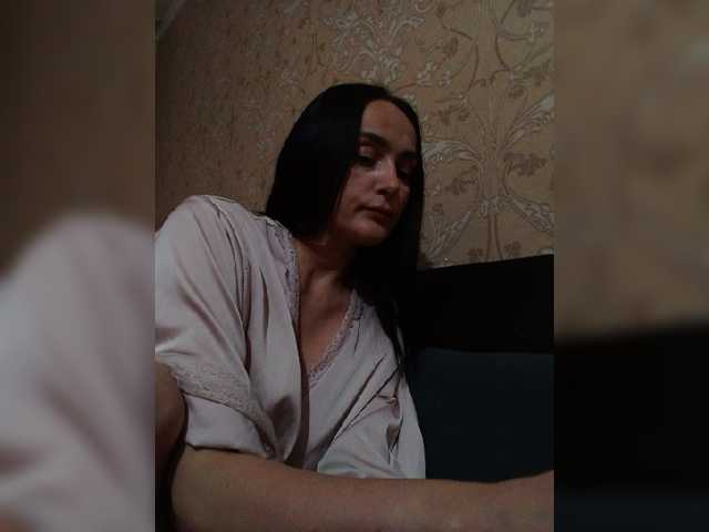 MILEEDI live cam preview