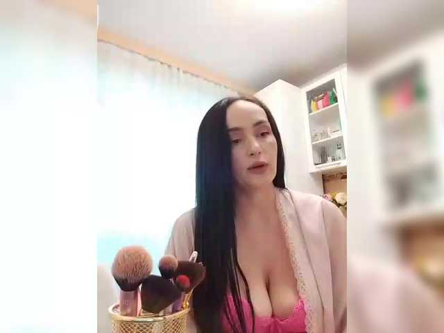 KarenClark's BongaCams show and profile