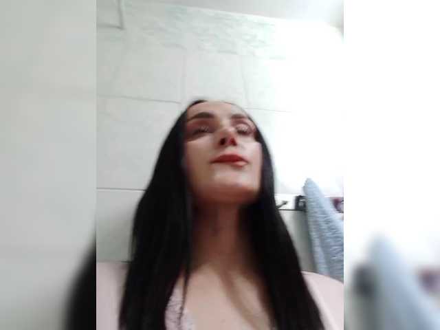 KarenClark, en vivo ahora en BongaCams