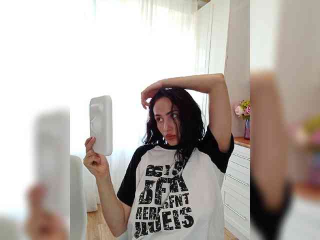 MILEEDI webcam