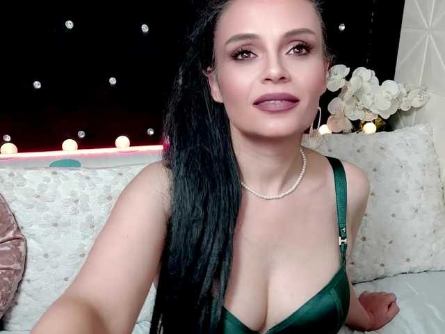 Sweeteest-Julie live webcam show
