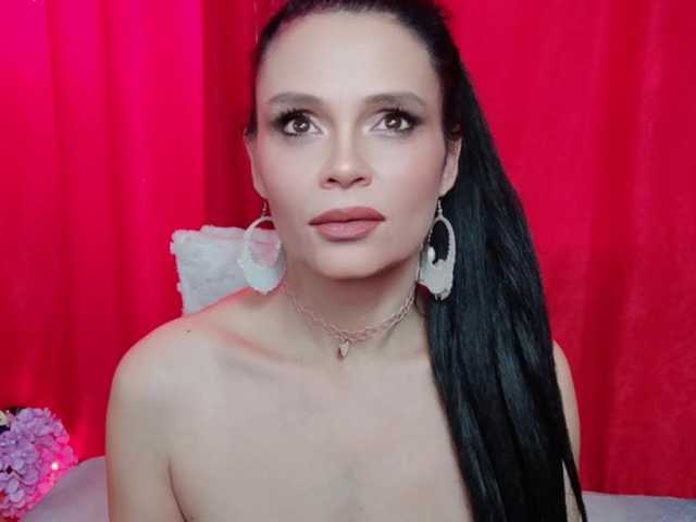 Sweeteest-Julie live cam on BongaCams