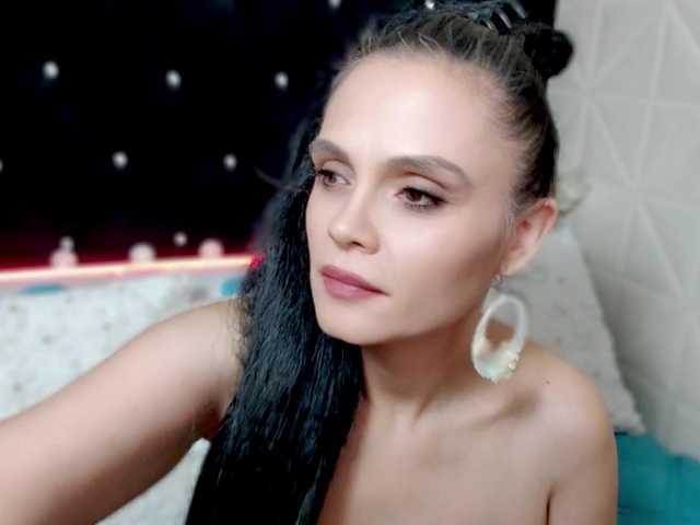 Sweeteest-Julie live cam on BongaCams