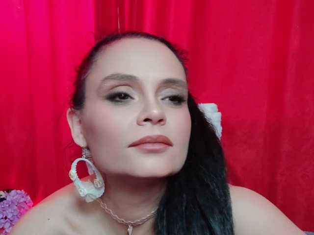 Sweeteest-Julie live cam on BongaCams