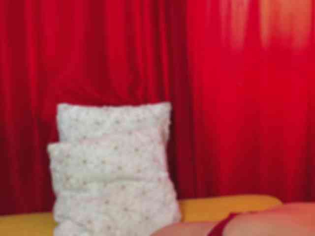 Sweeteest-Julie webcam