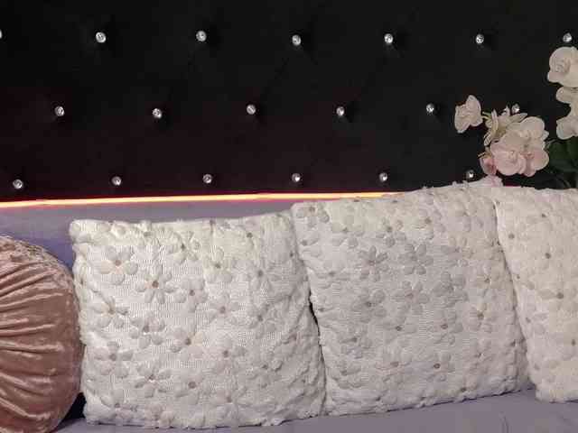Sweeteest-Julie webcam